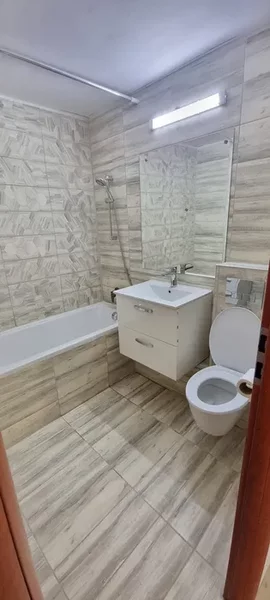 Obor Colentina - Teiul Doamnei aproape sectia 7 politie  metrou obor 10 min